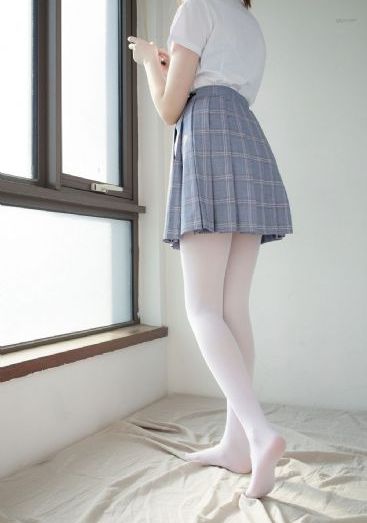 日韩视频a_十万网红美女美酱